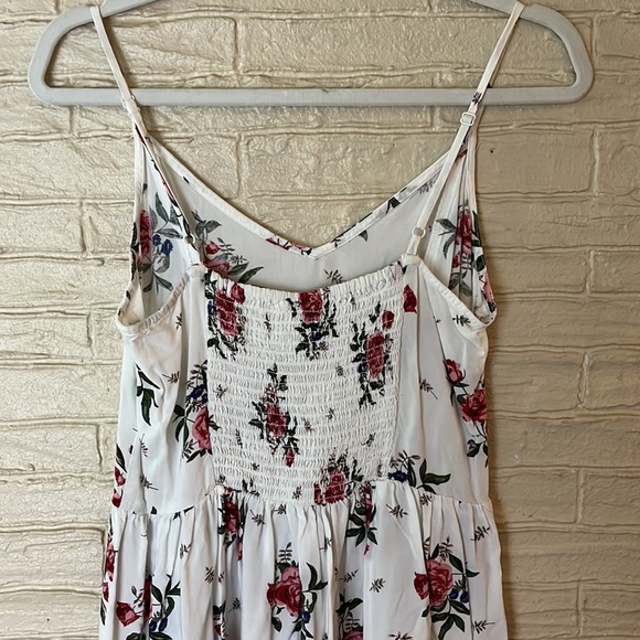 Divided.Spaghetti strap floral sundress - Picture 3 of 4